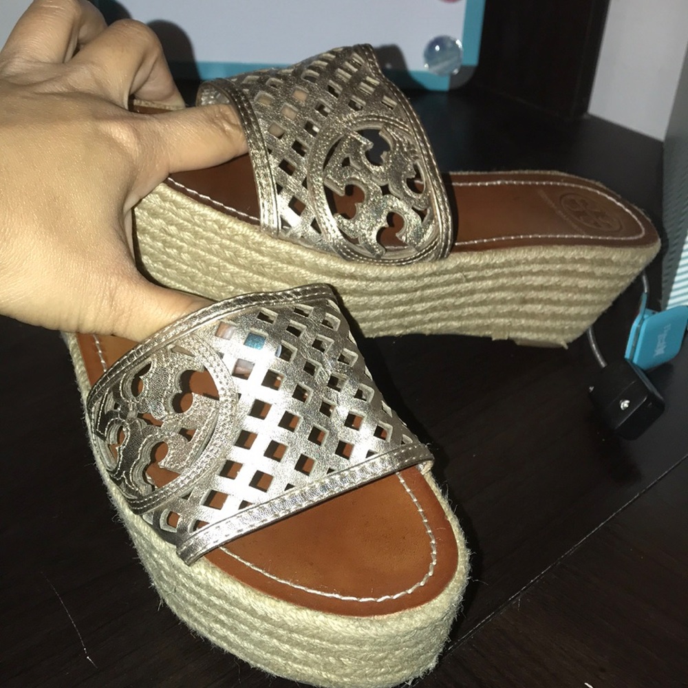 Tory sandals